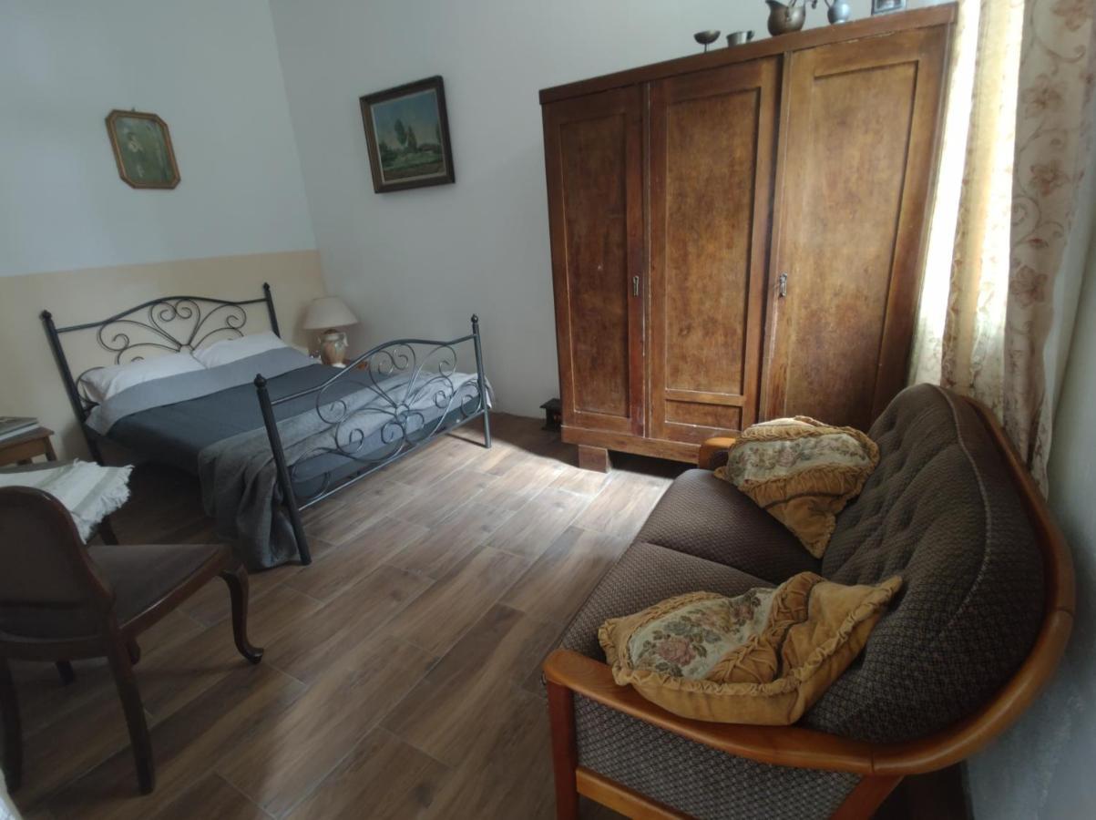 Palac Paprotno Karnice Kültér fotó